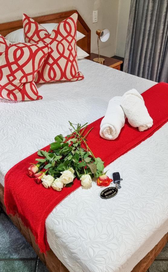 Pari Guest House Middelburg  Esterno foto