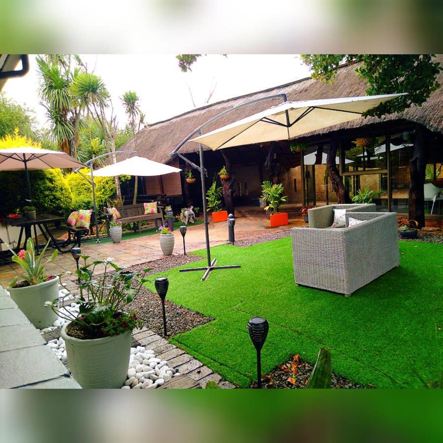 Pari Guest House Middelburg  Esterno foto