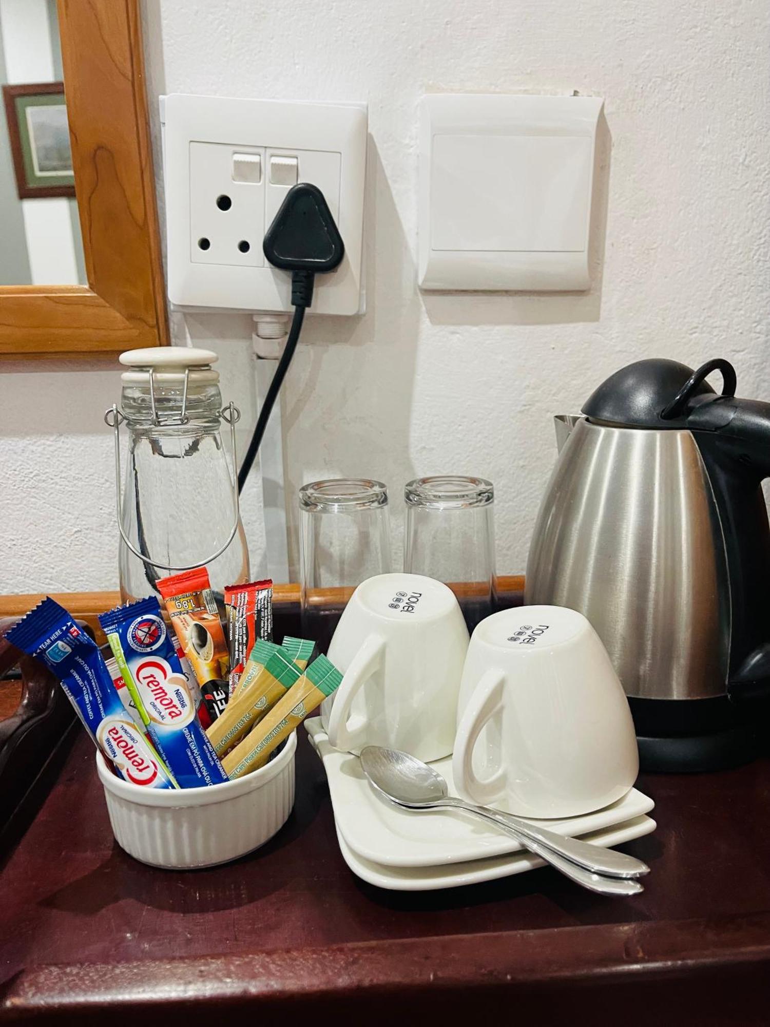 Pari Guest House Middelburg  Esterno foto