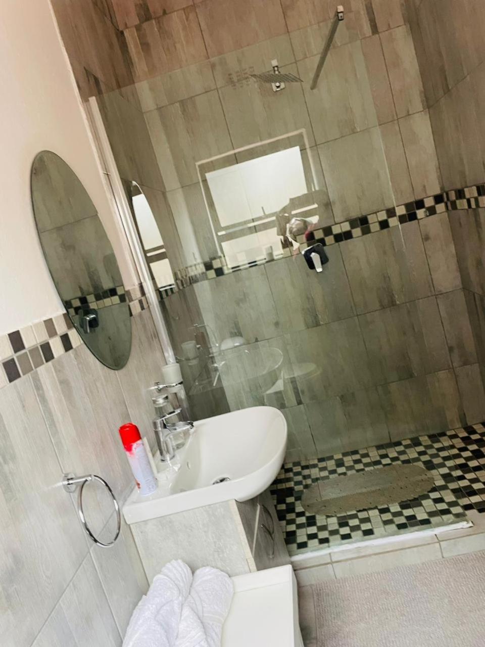 Pari Guest House Middelburg  Esterno foto